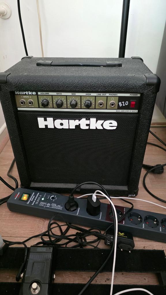 Hartke B20 bass versterker, Ophalen, Gebruikt, Basgitaar, Minder dan 50 watt
