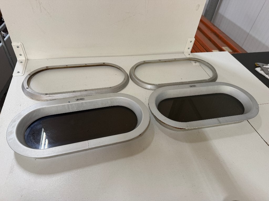 2 x Gebo patrijspoort 39 x 20 cm kogelrond, Ophalen of Verzenden, Gebruikt, Overige typen