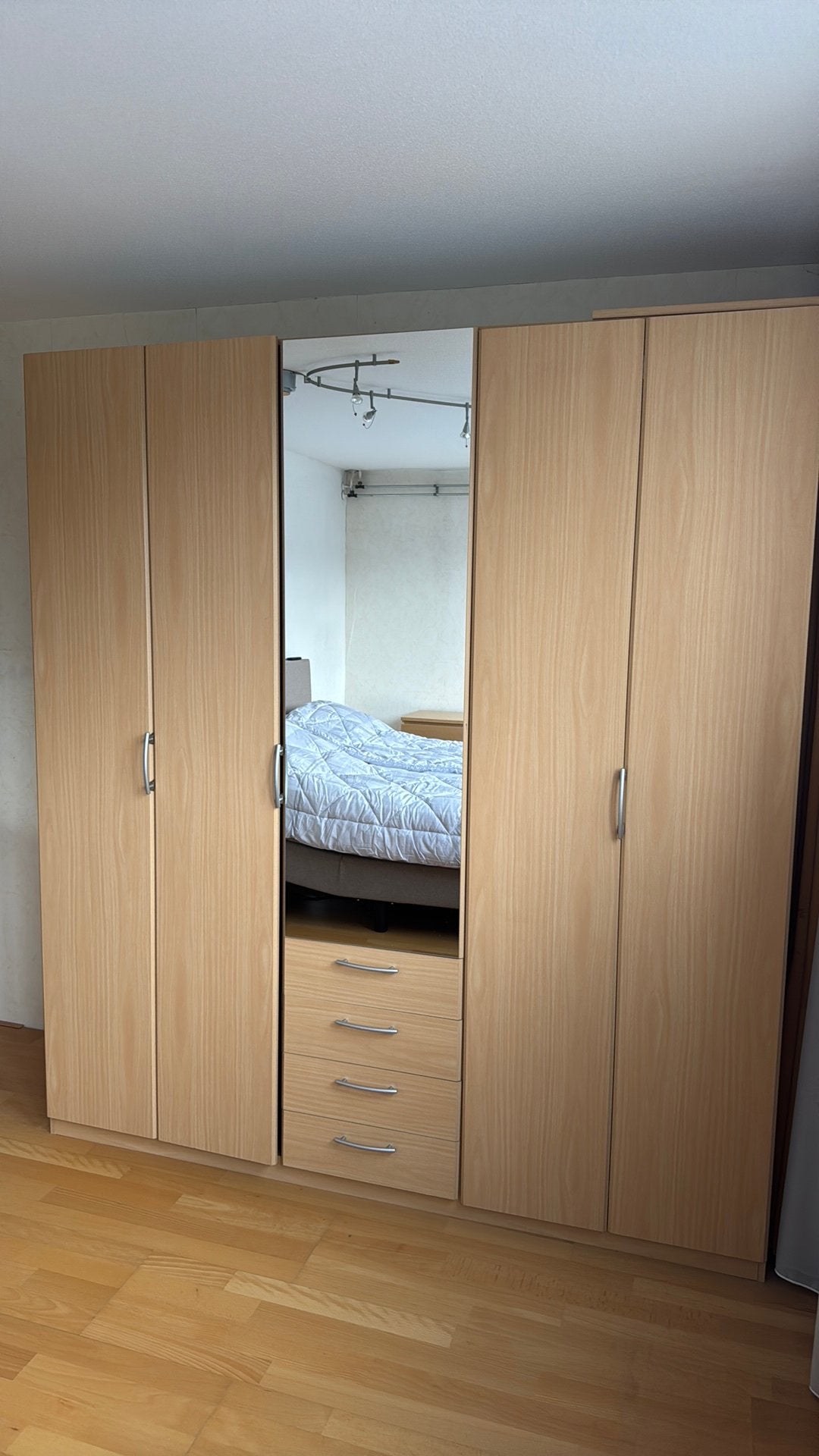 Slaap kamer kast, Huis en Inrichting, Kasten | Kledingkasten, Ophalen, Gebruikt, 50 tot 75 cm