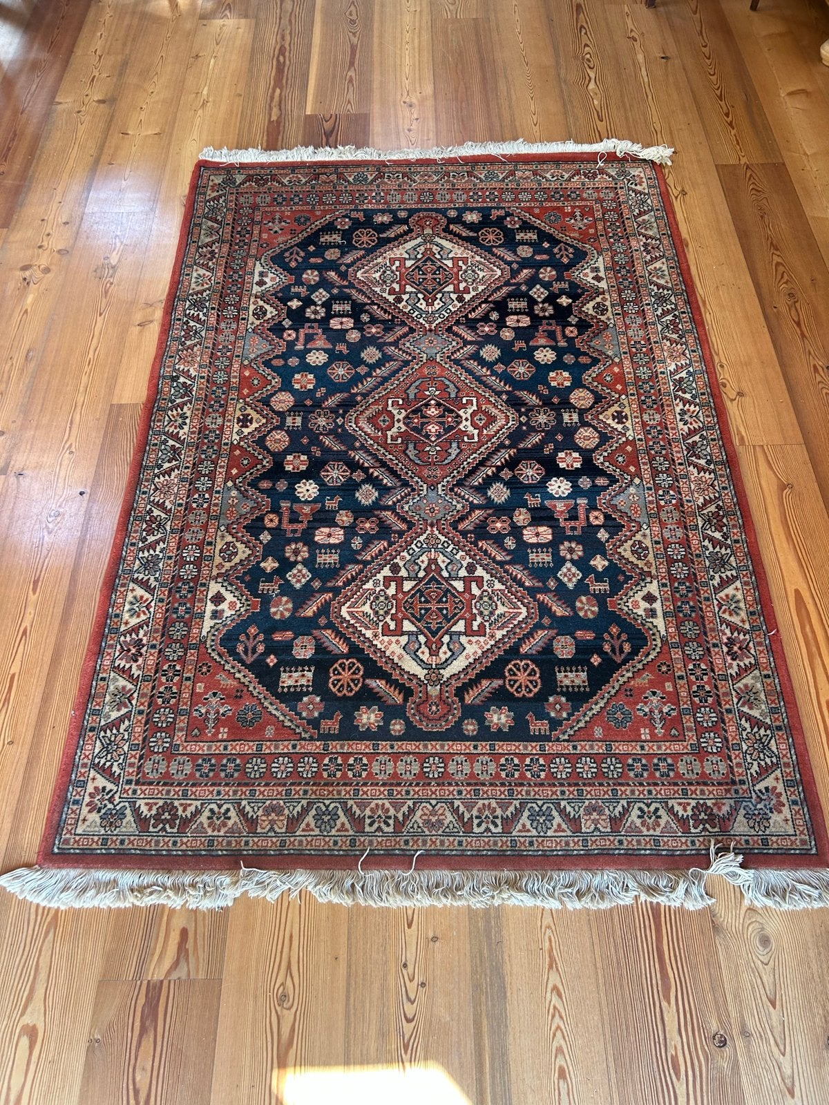 Vintage Perzisch tapijt, handgeknoopt, donkerblauw/rood, Huis en Inrichting, Stoffering | Tapijten en Kleden, Ophalen, 100 tot 150 cm