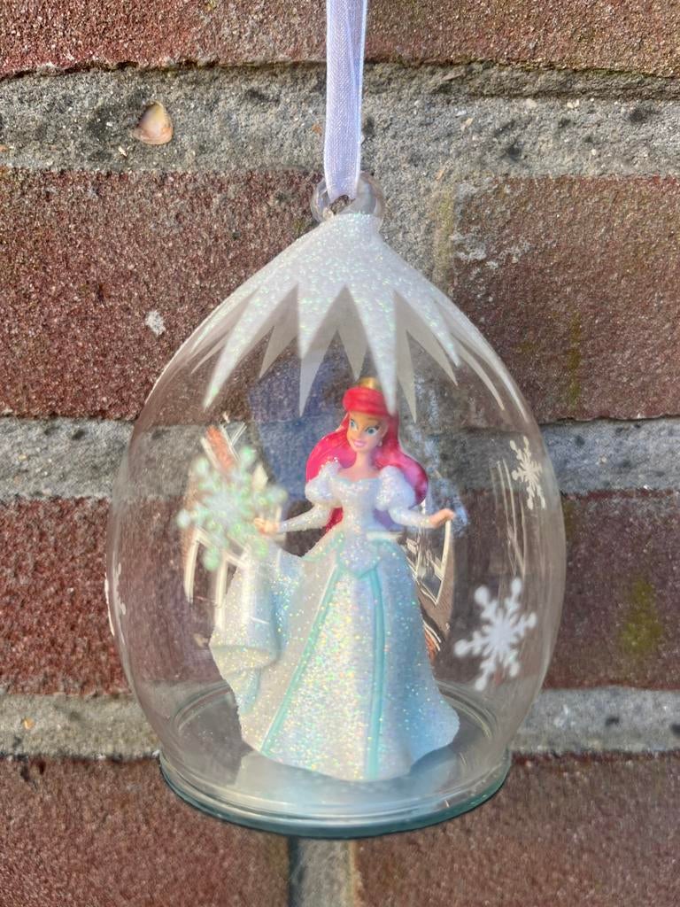 Disney ornament kerst kerstbal Ariel bruid, Ophalen of Verzenden, Overige figuren, Zo goed als nieuw, Beeldje of Figuurtje