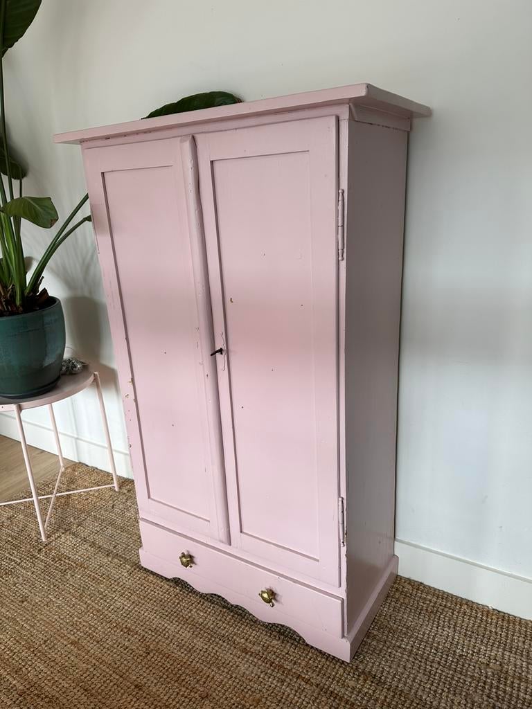 Leuke brocante meiden kast, Huis en Inrichting, Kasten | Kledingkasten, Gebruikt, 100 tot 150 cm, 50 tot 100 cm, 25 tot 50 cm