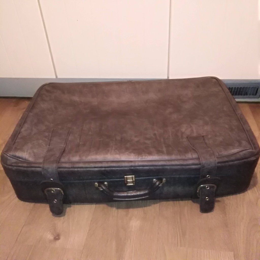 Vintage koffer grijs zonder sleuteltjes leuk ter decoratie, Ophalen, Gebruikt, Zacht kunststof