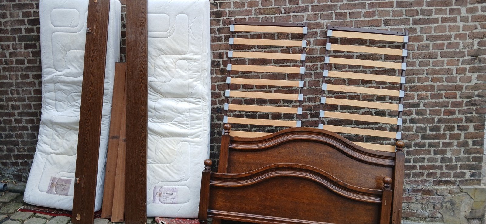 Tweepersoonsbed met lattenbodems en nachtkastjes, Huis en Inrichting, Ophalen, Gebruikt, Bruin, Klassiek