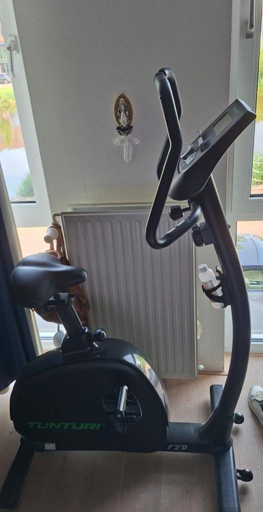 Tunturi F20 hometrainer in nieuwstaat, Ophalen of Verzenden, Zo goed als nieuw, Hometrainer