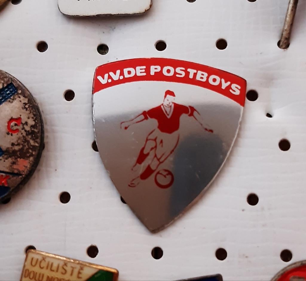 Speldje VV Postboys, Ophalen of Verzenden, Nieuw, Sport, Speldje of Pin