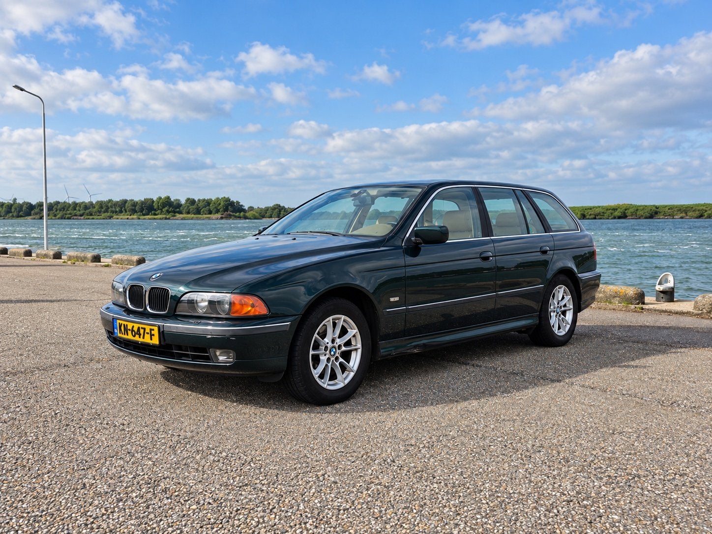 BMW 5 Serie Touring 528i (bj 1997, automaat), Auto's, Leder, 2793 cc, 193 pk, Geïmporteerd