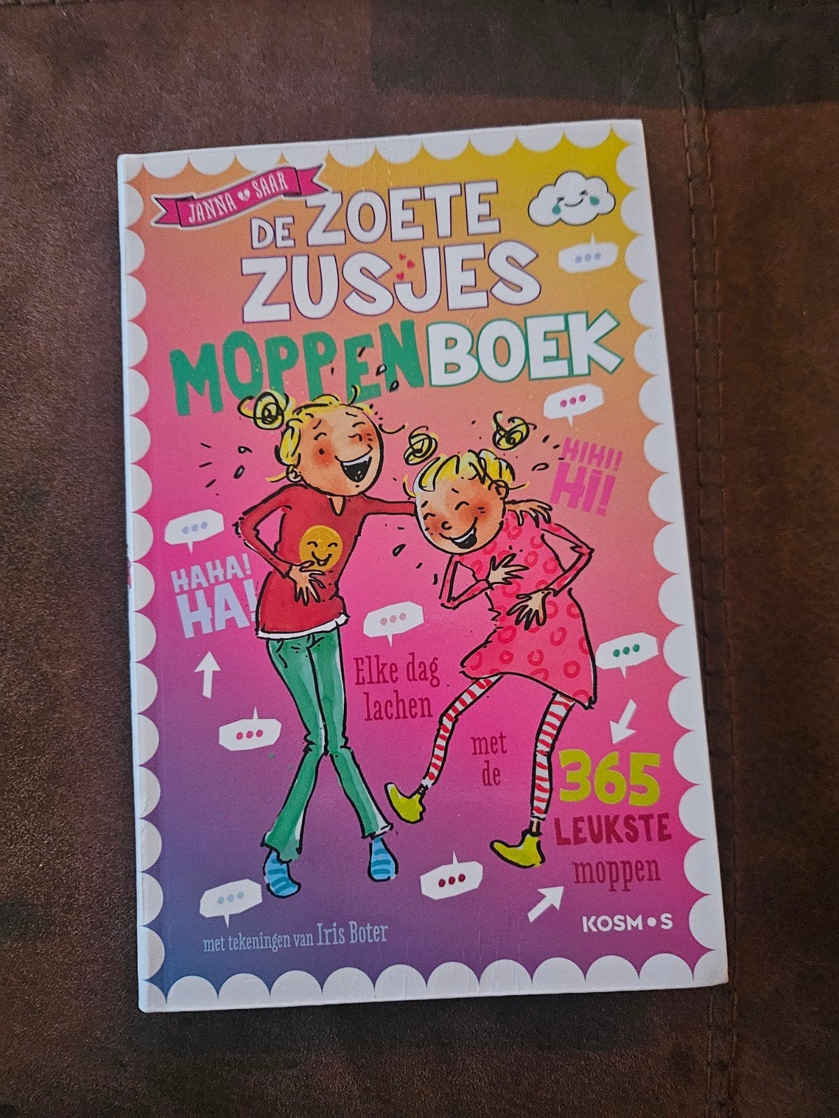 De Zoete Zusjes Moppenboek - 365 Leukste Moppen, Ophalen of Verzenden, Zo goed als nieuw, Hanneke de Zoete, Saartje de Zoete, Fictie algemeen
