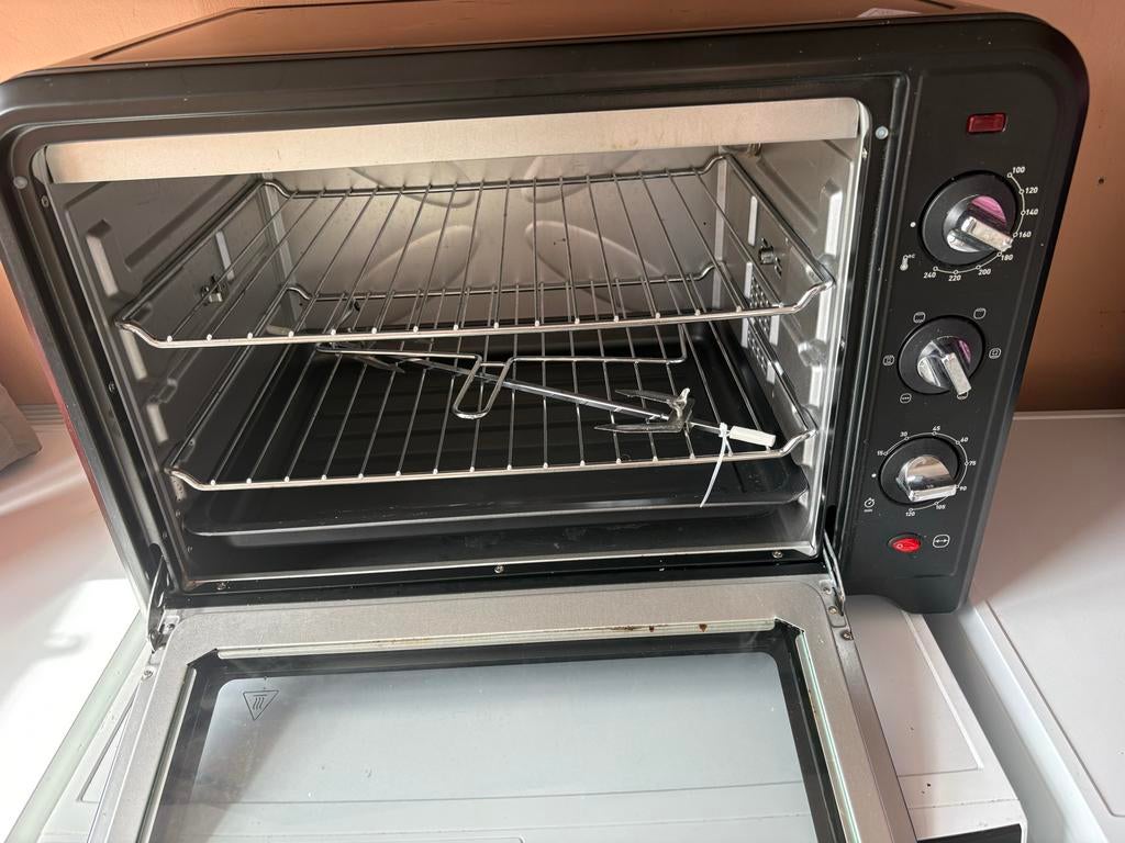 Tafeloven 60L met draaispit, 2 roosters en ovenschaal, Ophalen of Verzenden, Zo goed als nieuw, Vrijstaand, Oven