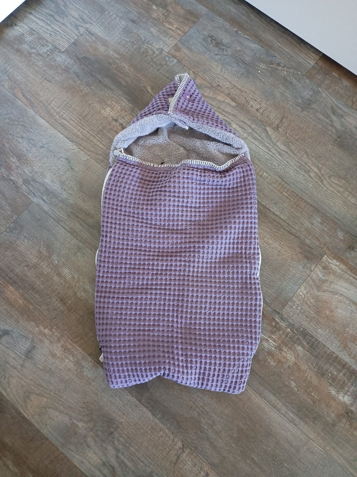 Voetenzak Koeka, Ophalen, Autogordel, Zo goed als nieuw, 0 t/m 13 kg