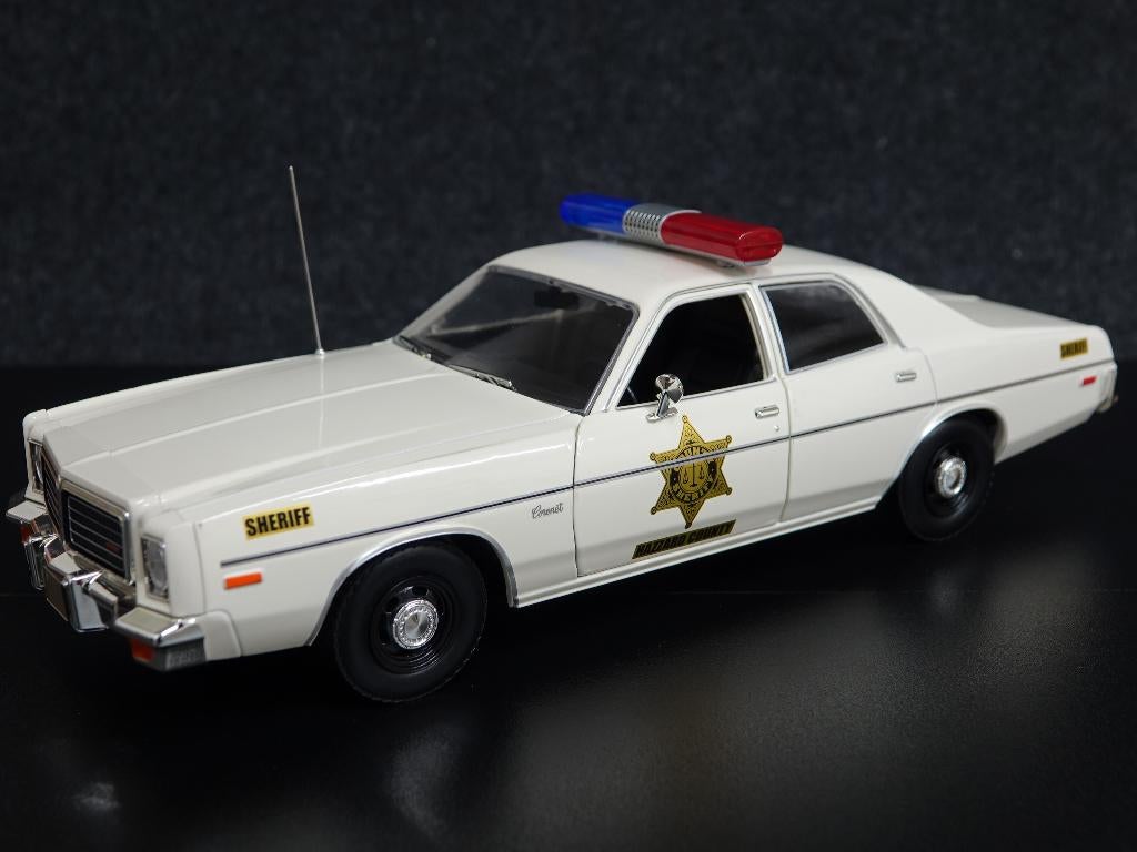 Greenlight 1:18 1975 Dodge Coronet Dukes of Hazzard Rosco, Hobby en Vrije tijd, Modelauto's | 1:18, Overige merken, Auto, Onbekend