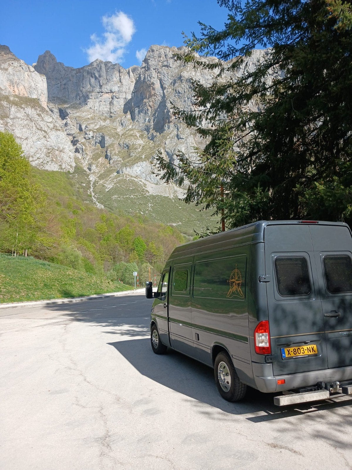 Mercedes-Benz Sprinter Buscamper - Compact en Compleet