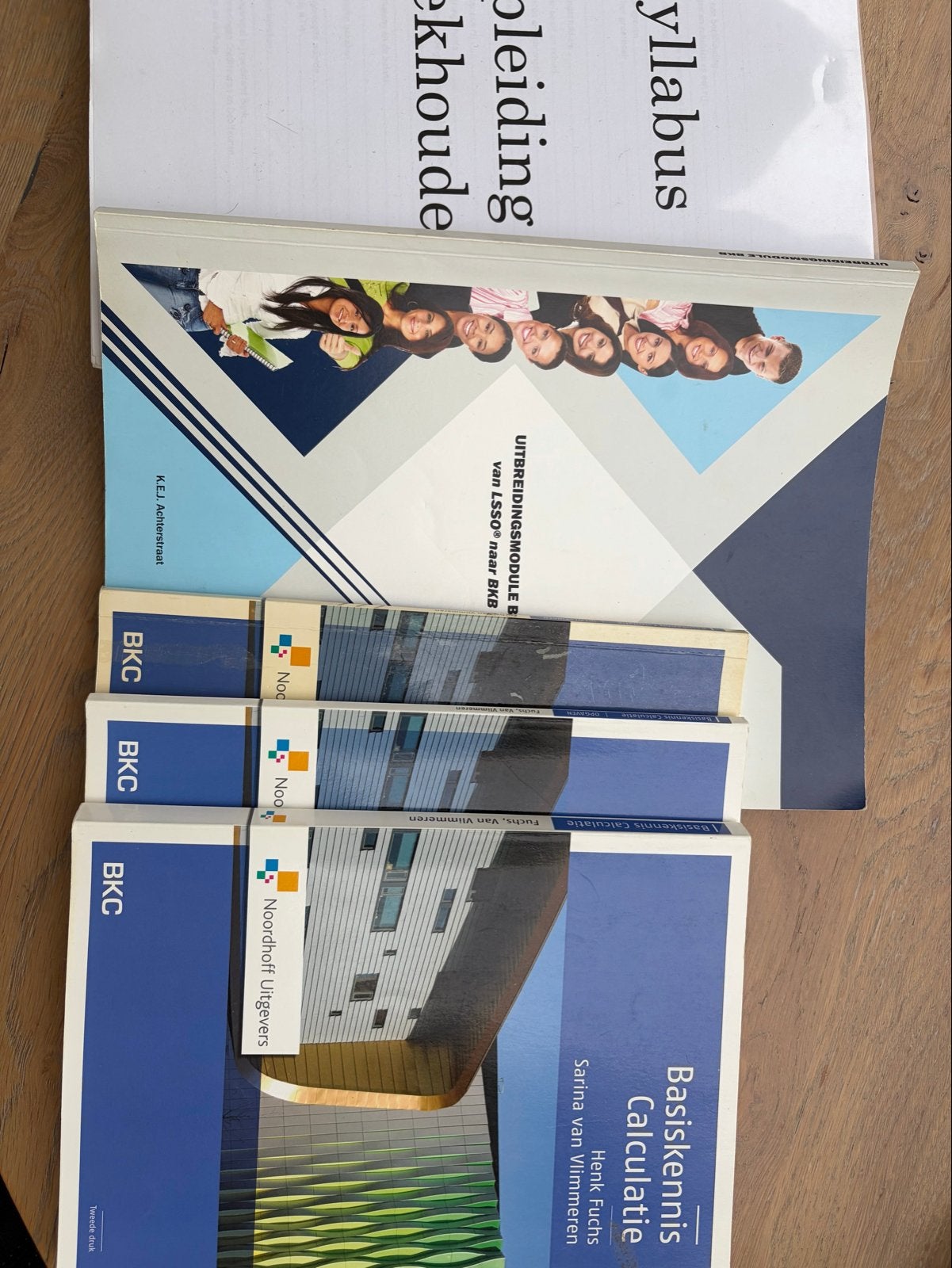 Boekhouding studieboeken:BKB, Basiskennis Calculatie, Ophalen of Verzenden, Gamma, Gelezen, MBO