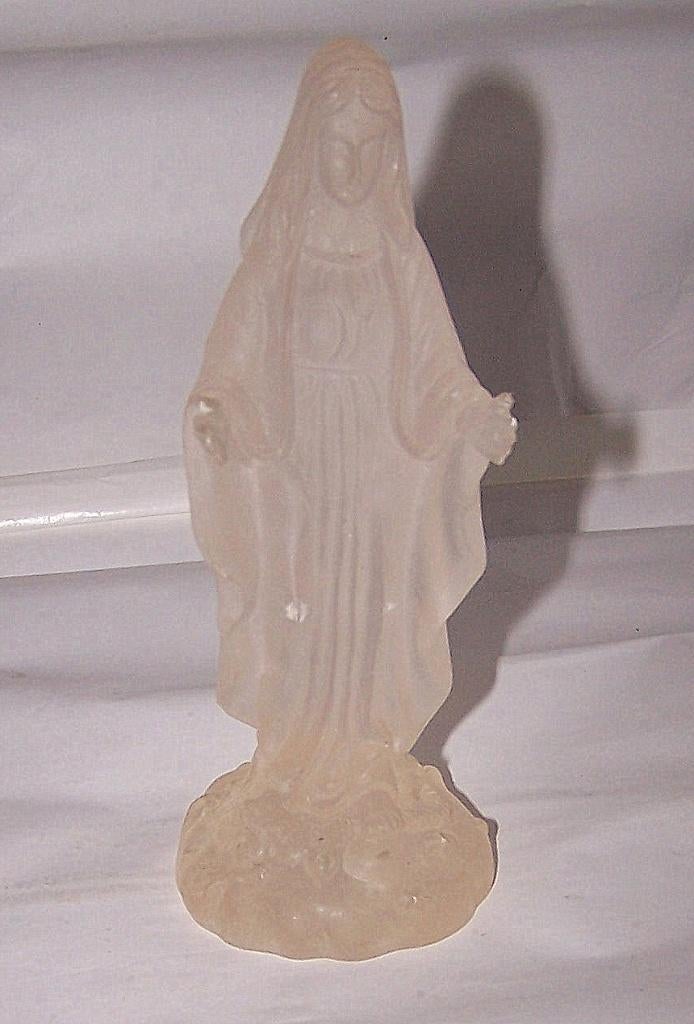 Gematteerd glazen Mariabeeldje. H. 15cm. Izgs., Ophalen of Verzenden, Zo goed als nieuw, Beeld(je), Christendom | Katholiek