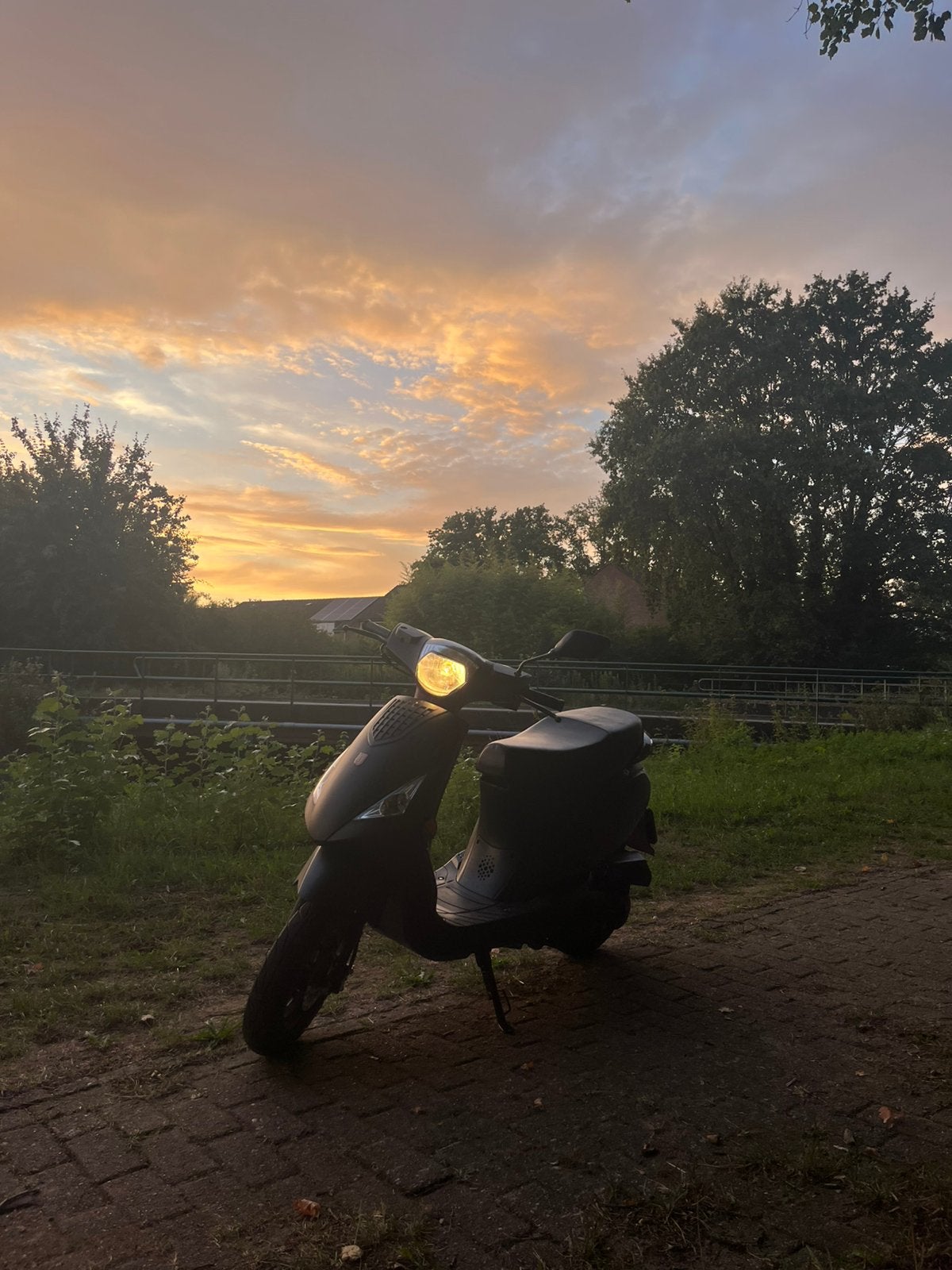 La souris city s scooter geel kenteken 50cc, Ophalen, Overige modellen, Maximaal 45 km/u, Zo goed als nieuw