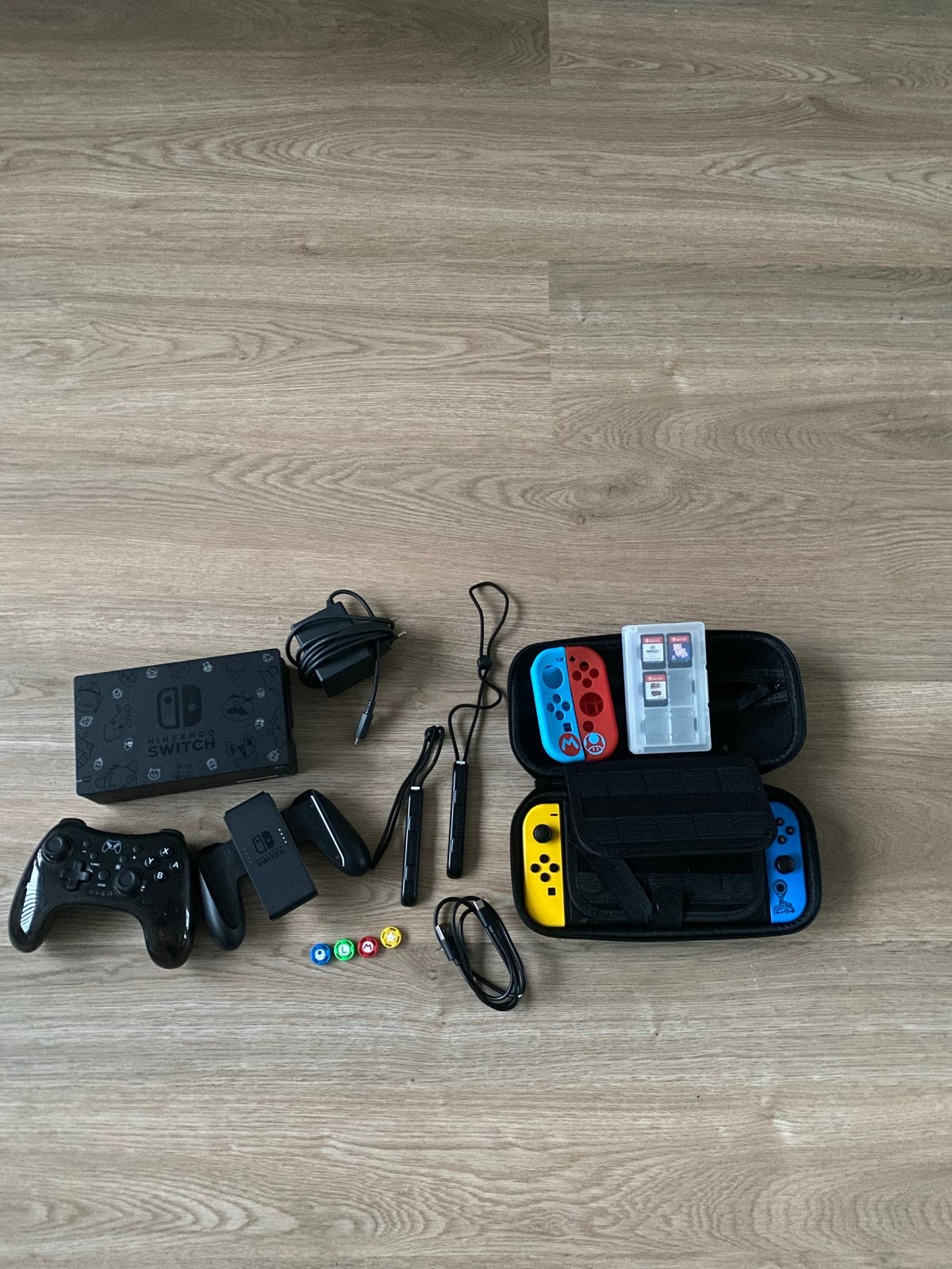 Nintendo Switch Fortnite Editie met extra's, Ophalen of Verzenden, Switch Original, Met 3 controllers of meer, Gebruikt