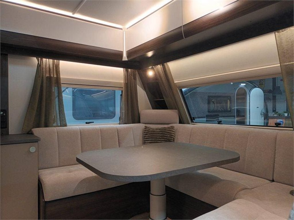 Polar Blueline 560 S, Caravans en Kamperen, Rondzit, Bedrijf, Oven, 6 tot 7 meter