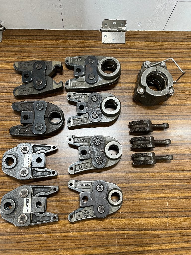 Geberit persbekken , Ridgit klembekken , Comap persbek ., Ophalen of Verzenden, Gebruikt