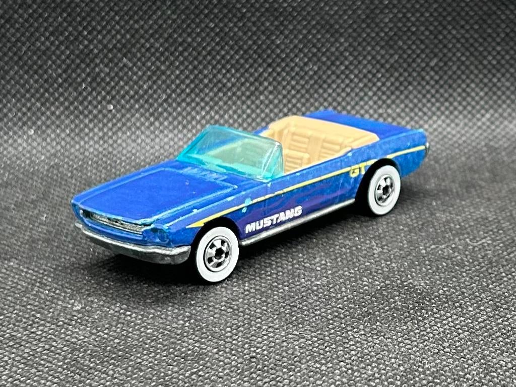 Hot Wheels 1983 Ford Mustang Convertible 1:64, Verzenden, Zo goed als nieuw, Auto
