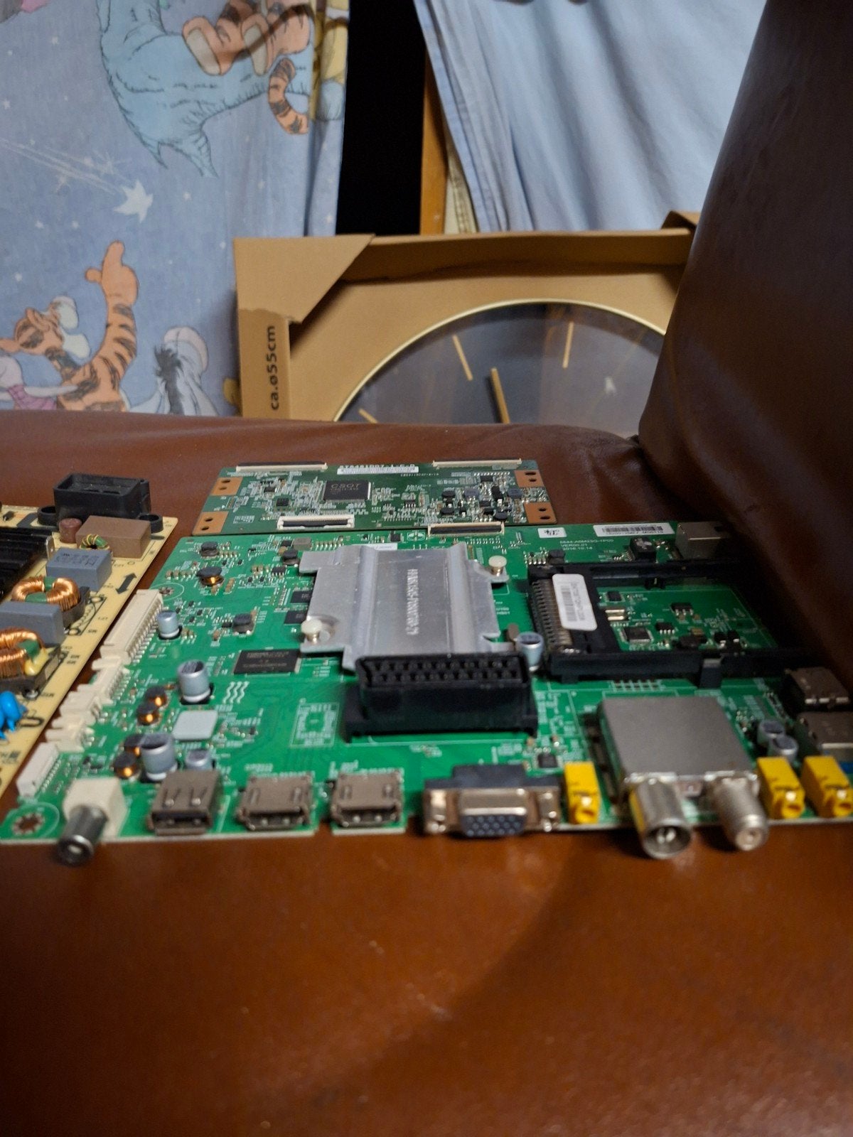 Diverse TV-onderdelen: T-Con, Mainboard, Voeding, Ophalen of Verzenden, Gebruikt