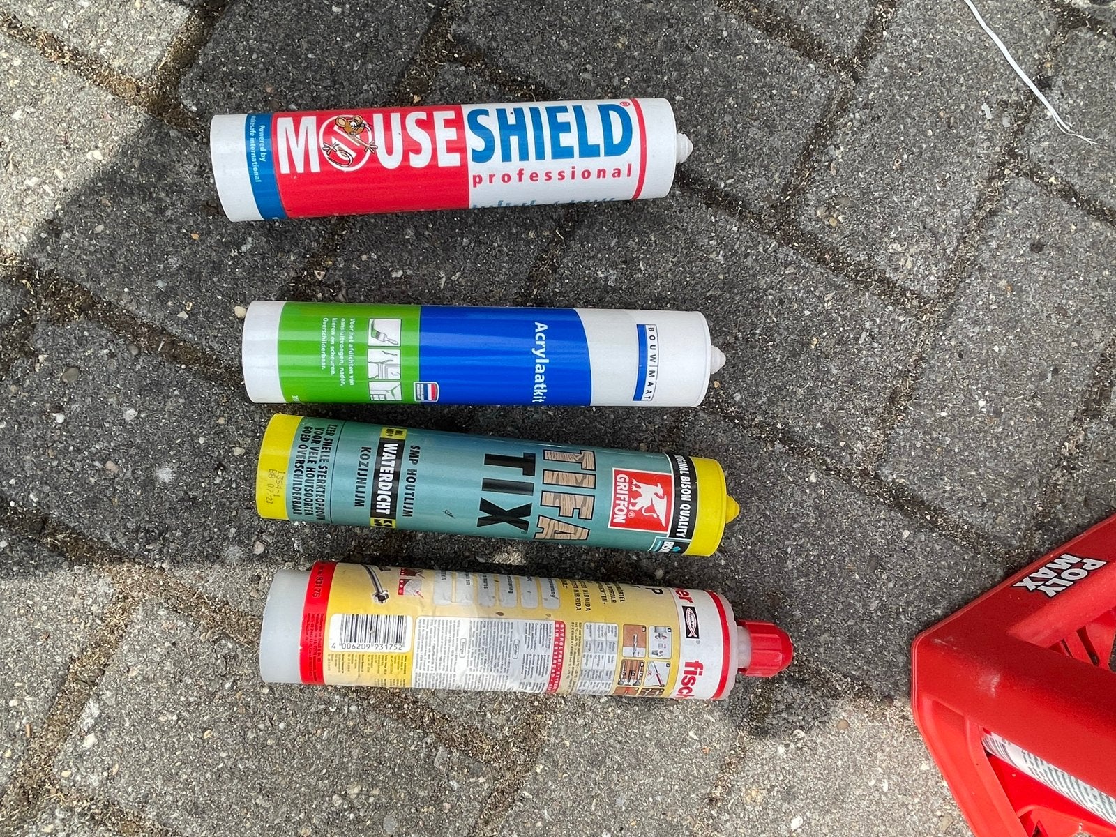 Diverse kitkokers en lijm voor klusprojecten, Ophalen, Nieuw