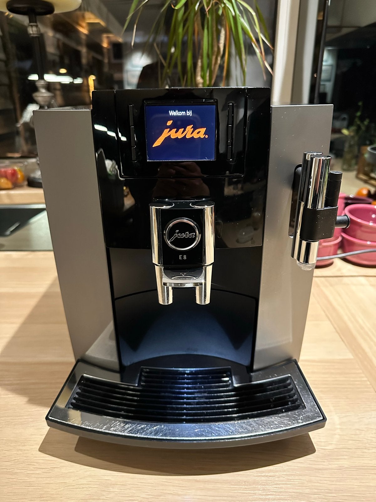Jura E8 Koffiemachine - zeer goede staat, Ophalen, Afneembaar waterreservoir, 10 kopjes of meer, Refurbished