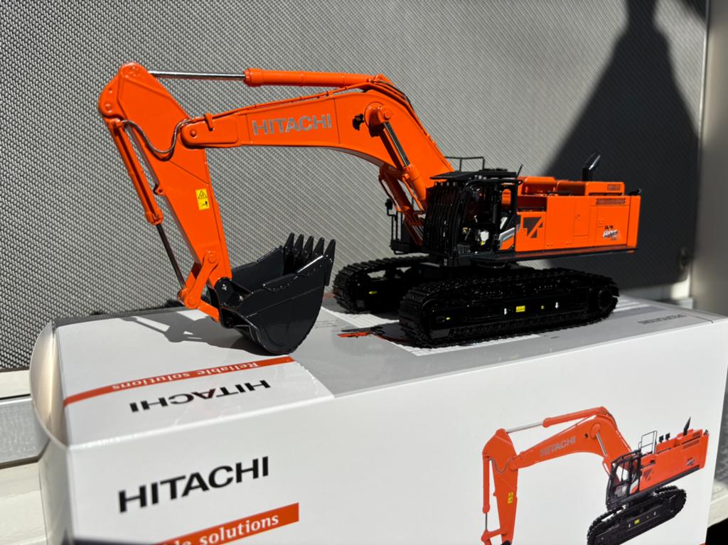 Hitachi ZX 890-7 1:50 /No Liebherr/, Hobby en Vrije tijd, Modelauto's | 1:50, Ophalen of Verzenden, Zo goed als nieuw, Bus of Vrachtwagen