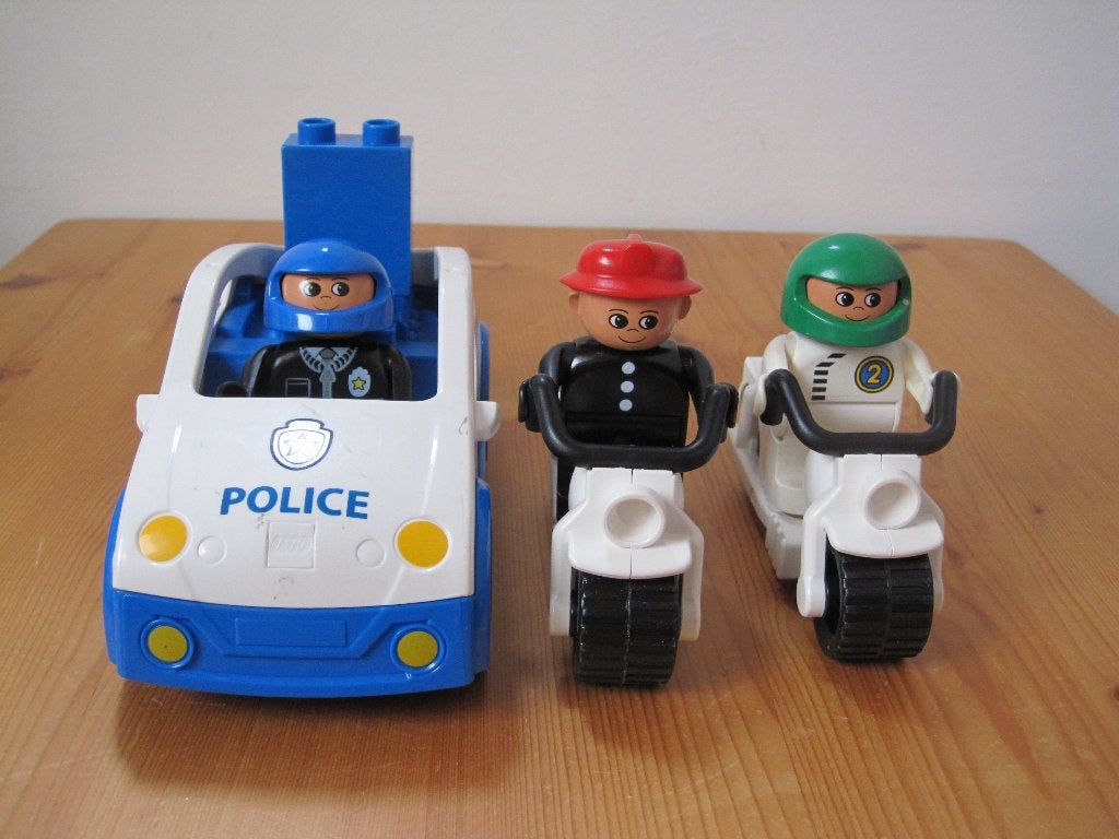 Lego Duplo Politie set met auto, motoren en figuren, Inclusief minifiguren, Ophalen of Verzenden, Duplo, Complete set