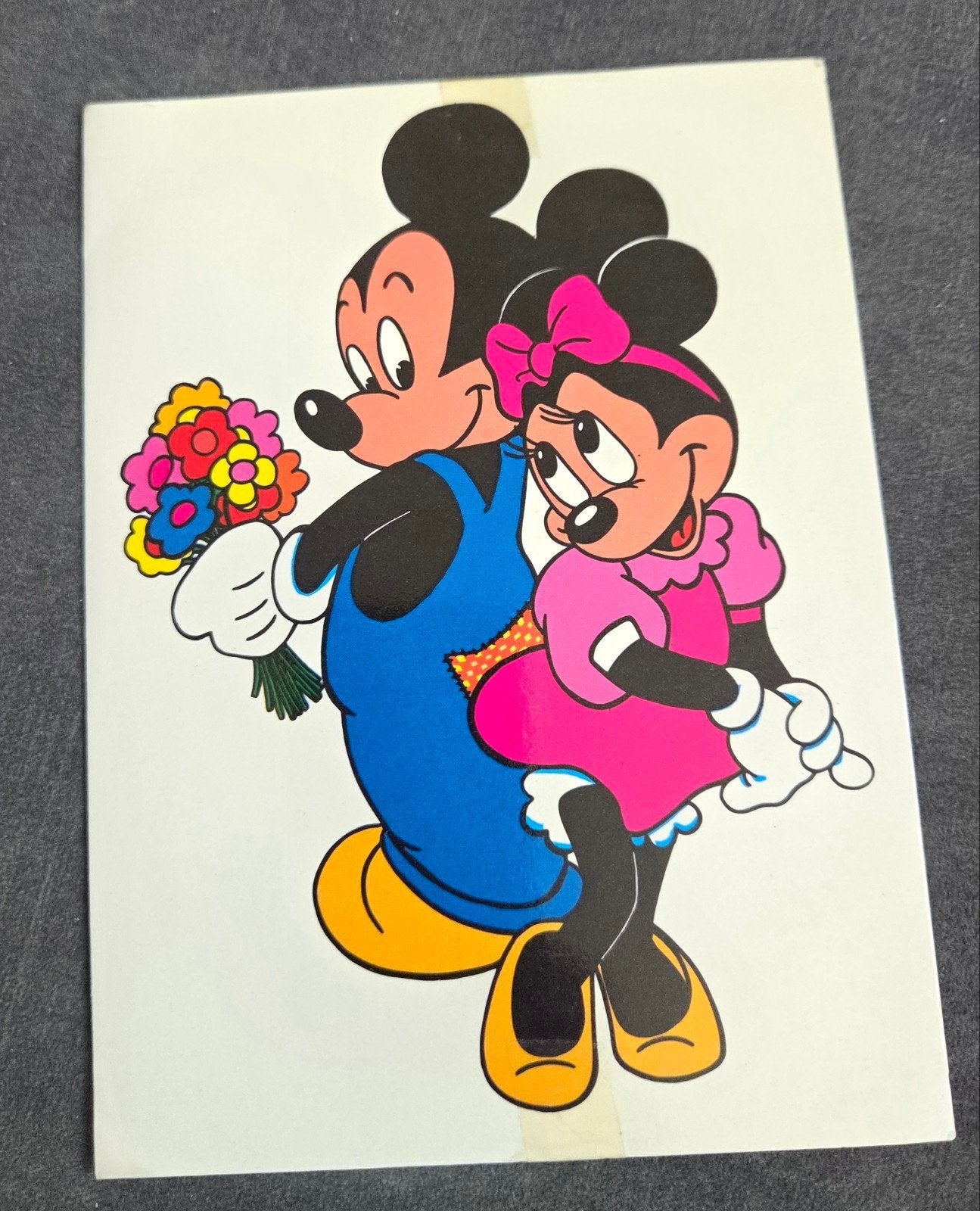 Vintage Mickey & Minnie Mouse Ansichtkaart (1985), Verzamelen, Verzenden, 1980 tot heden, Gelopen, Kinderen
