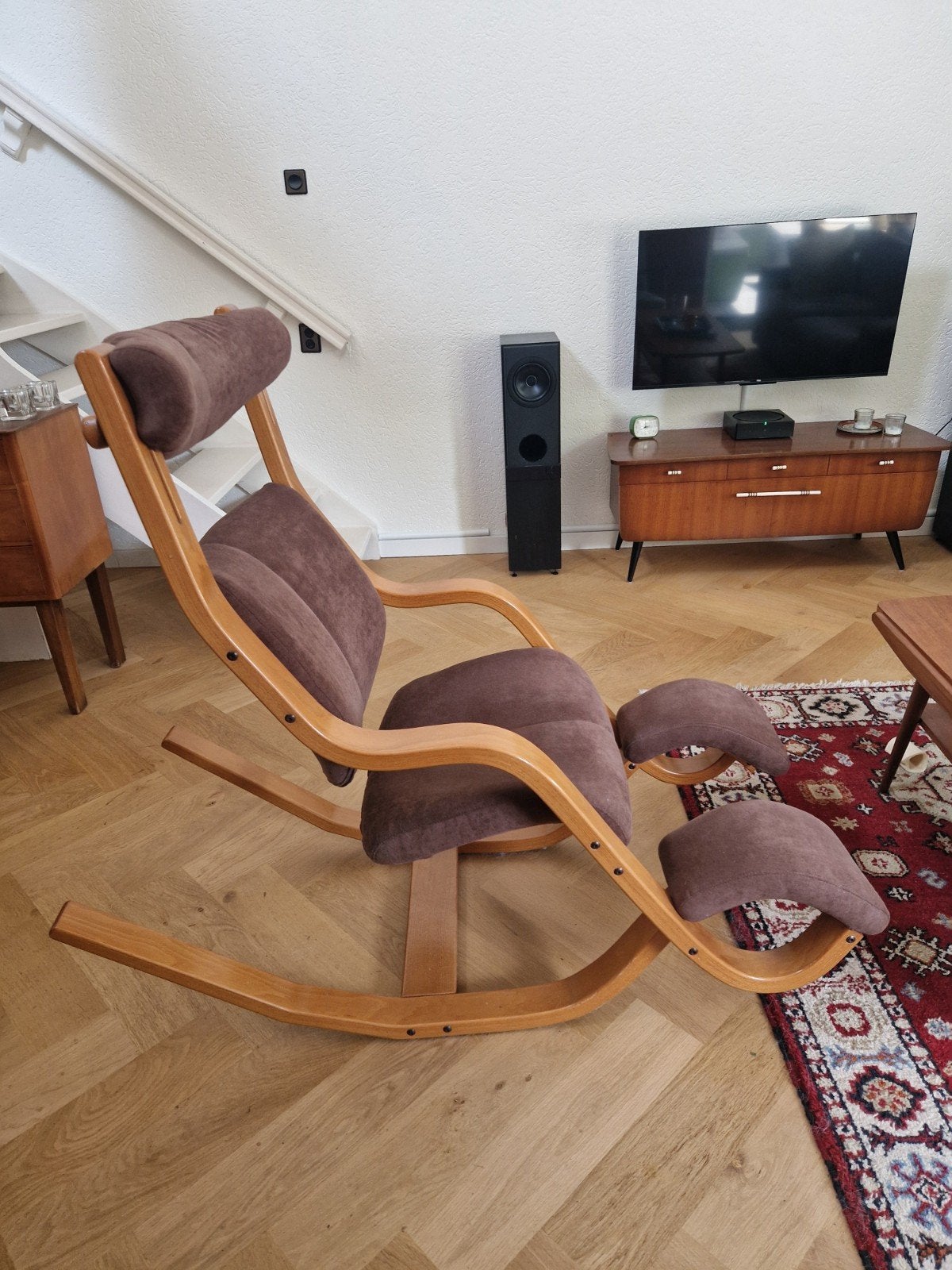 Stokke Gravity Balans stoel - opnieuw bekleed, Huis en Inrichting, Stoelen, Bruin, Ophalen of Verzenden, Zo goed als nieuw, Eén