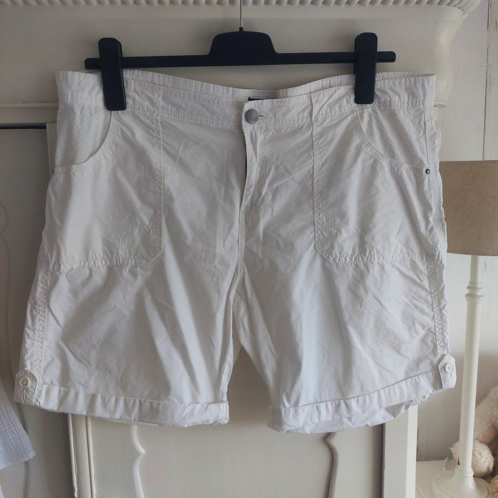 Dames korte wit broek maat 44, Kort, Wit, Maat 42/44 (L), Ophalen of Verzenden