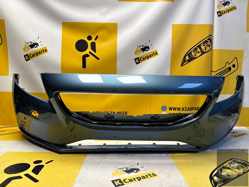 Volvo v40 Voorbumper KLS Normaal bumper