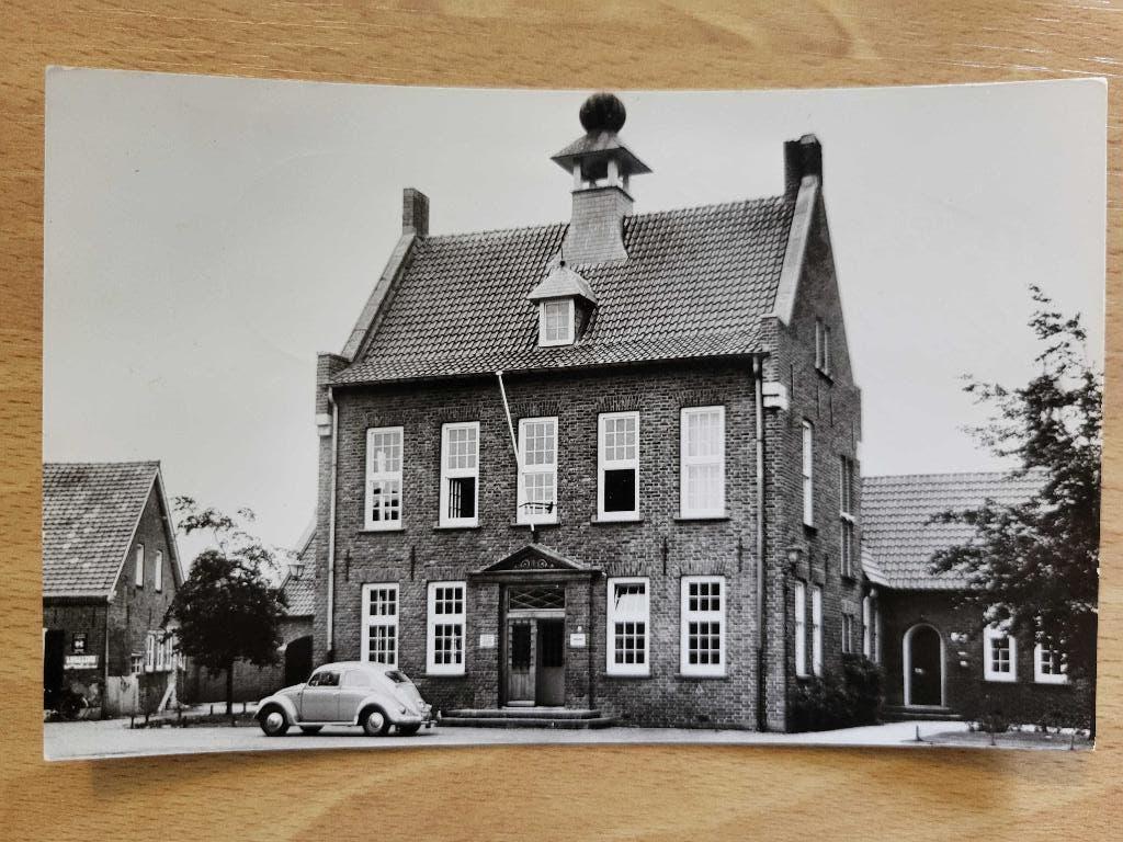 ansicht Nistelrode Gemeentehuis, Verzamelen, Ophalen of Verzenden, Voor 1920, Noord-Brabant