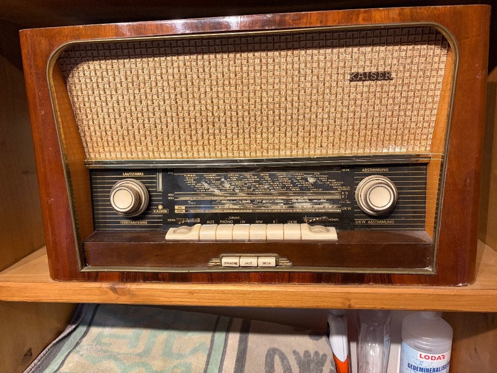 Kaiser vintage buizenradio – houten kast – jaren 50/60, Verzenden, Gebruikt, Radio