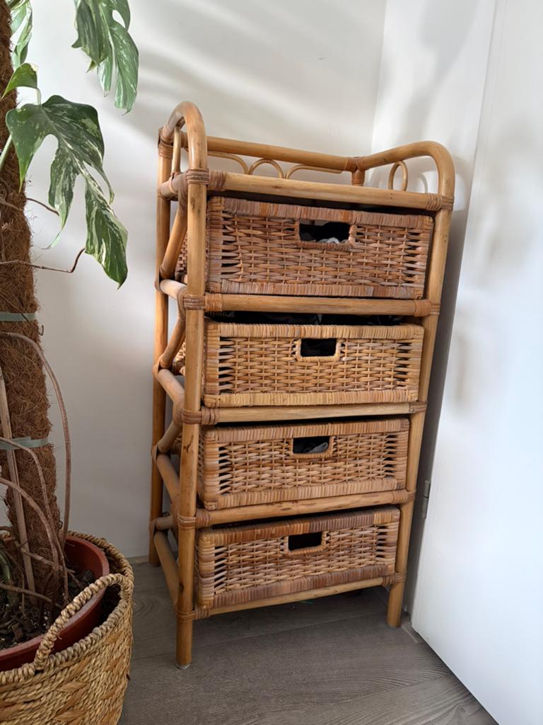 Vintage rotan kastje 4 lades, Ophalen, Gebruikt, 100 tot 150 cm, 50 tot 100 cm