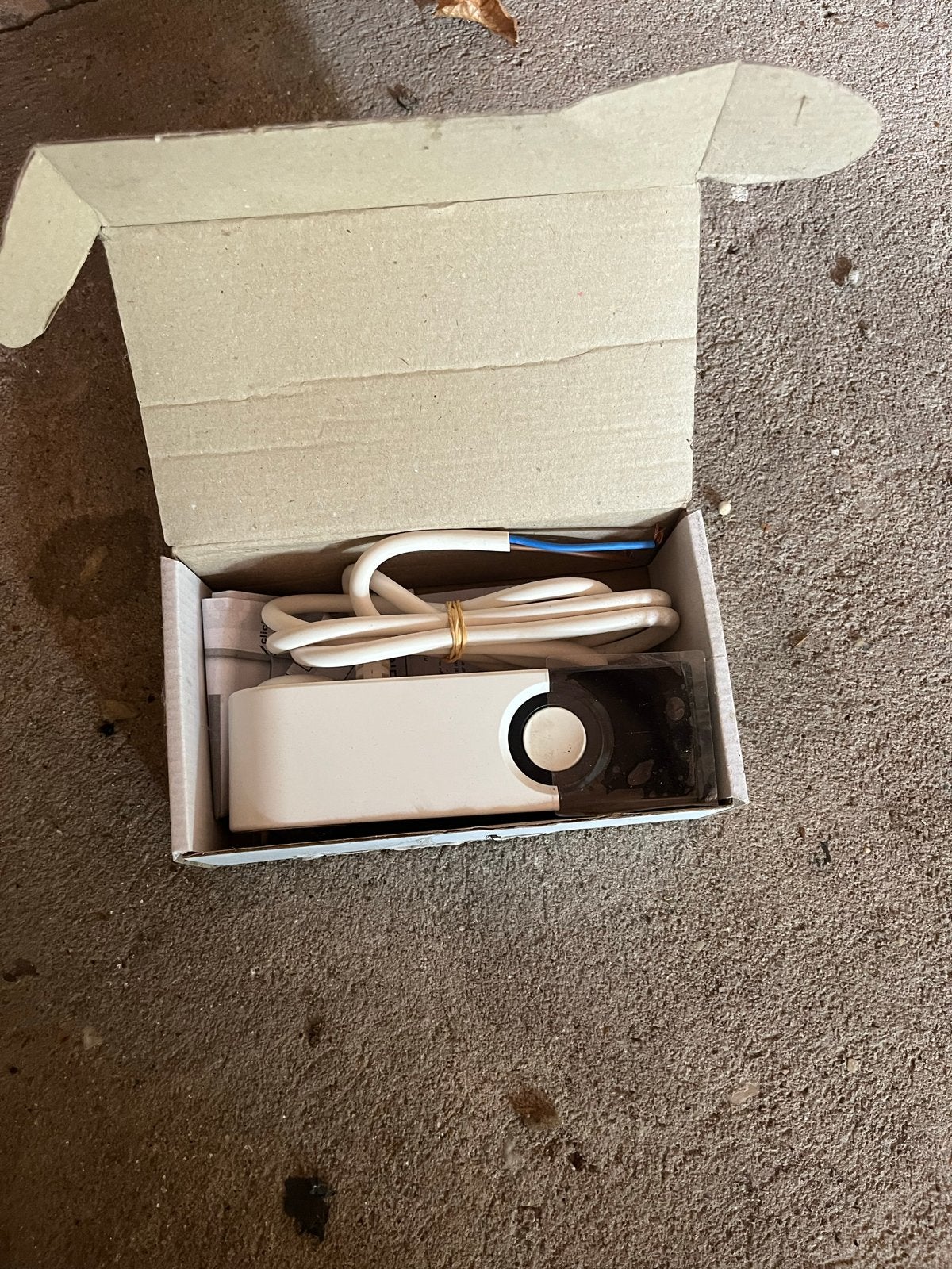 Nieuwe elektrische radiator, Ophalen, Bewegingsdetectiesensor, Nieuw, Bedraad