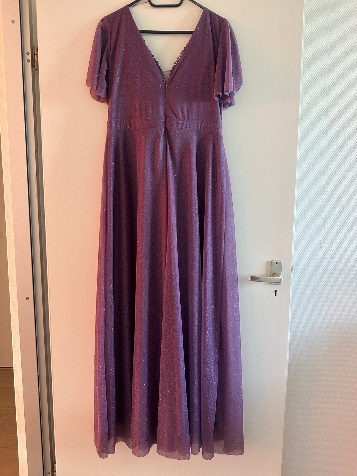 Te koop feestjurk, Ophalen of Verzenden, Zo goed als nieuw, Paars