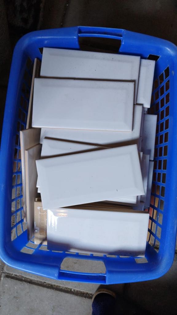 7 dozen Witte Sphinx wandtegels 25x33 cm, Ophalen of Verzenden, Zo goed als nieuw, 50 tot 100 cm, Minder dan 100 cm