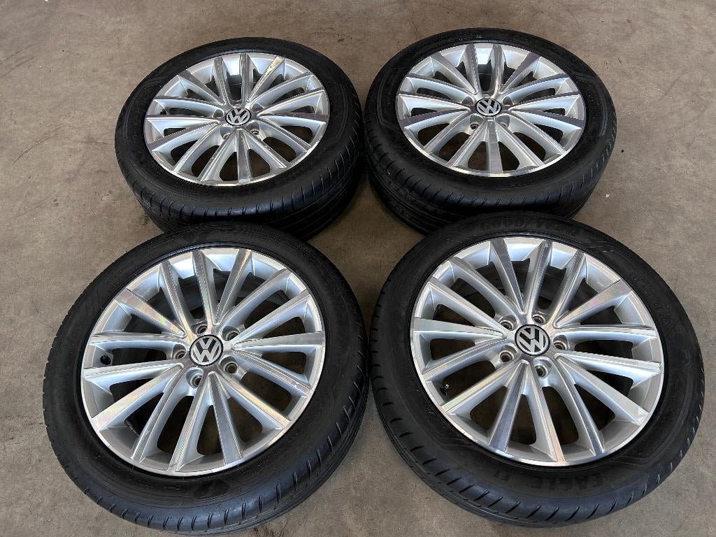 17 Queensland velgen + zomerbanden Volkswagen Golf, Auto-onderdelen, Gebruikt, Banden en Velgen, 17 inch, Ophalen of Verzenden