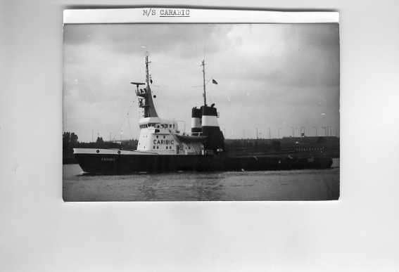 scheepvaart-foto-caribic 2x, Ophalen of Verzenden, Zo goed als nieuw, Motorboot, Boek of Tijdschrift