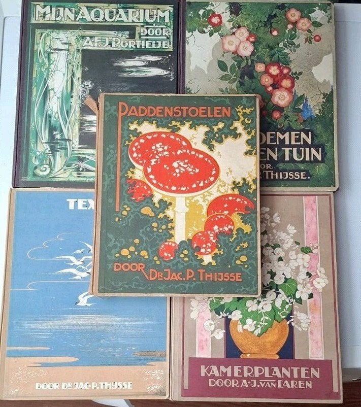 Verkade Albums: Paddenstoelen, Texel, Mijn Aquarium, Bloemen, Ophalen of Verzenden, Gelezen, Natuur algemeen, Dr. Jac. P. Thijsse, A.F.J. Portielje