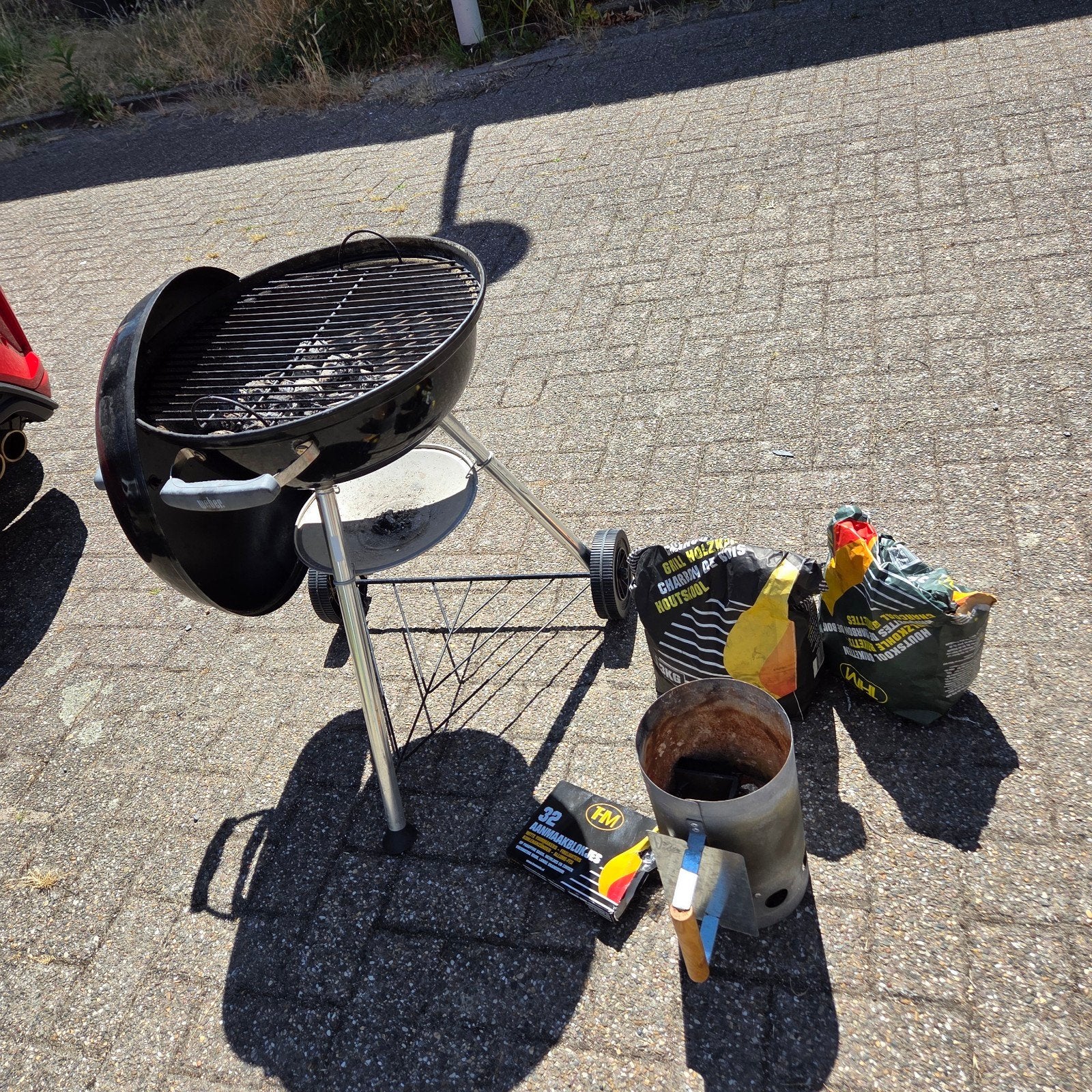 Weber 47cm Compact Kettle BBQ met accessoires, Tuin en Terras, Ophalen, Gebruikt, Weber