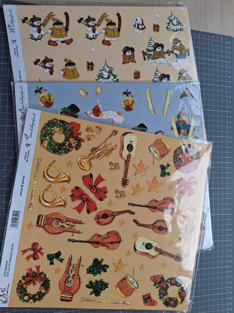 Groot knutselpakket: knipvellen, boeken, garen, Hobby en Vrije tijd, Ophalen