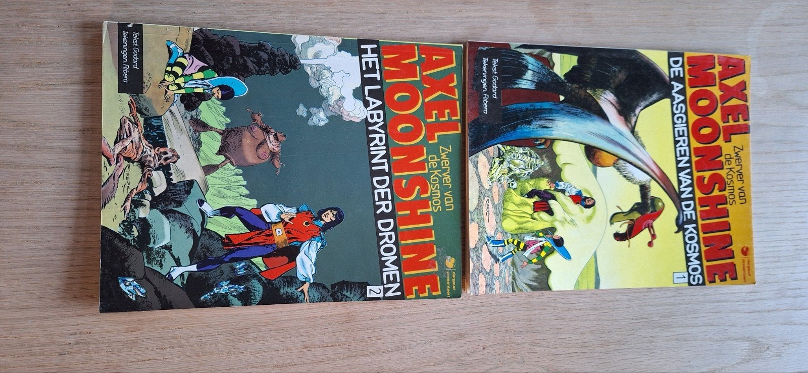 Axel Moonshine 7x, Complete serie of reeks, Ophalen of Verzenden, Gelezen