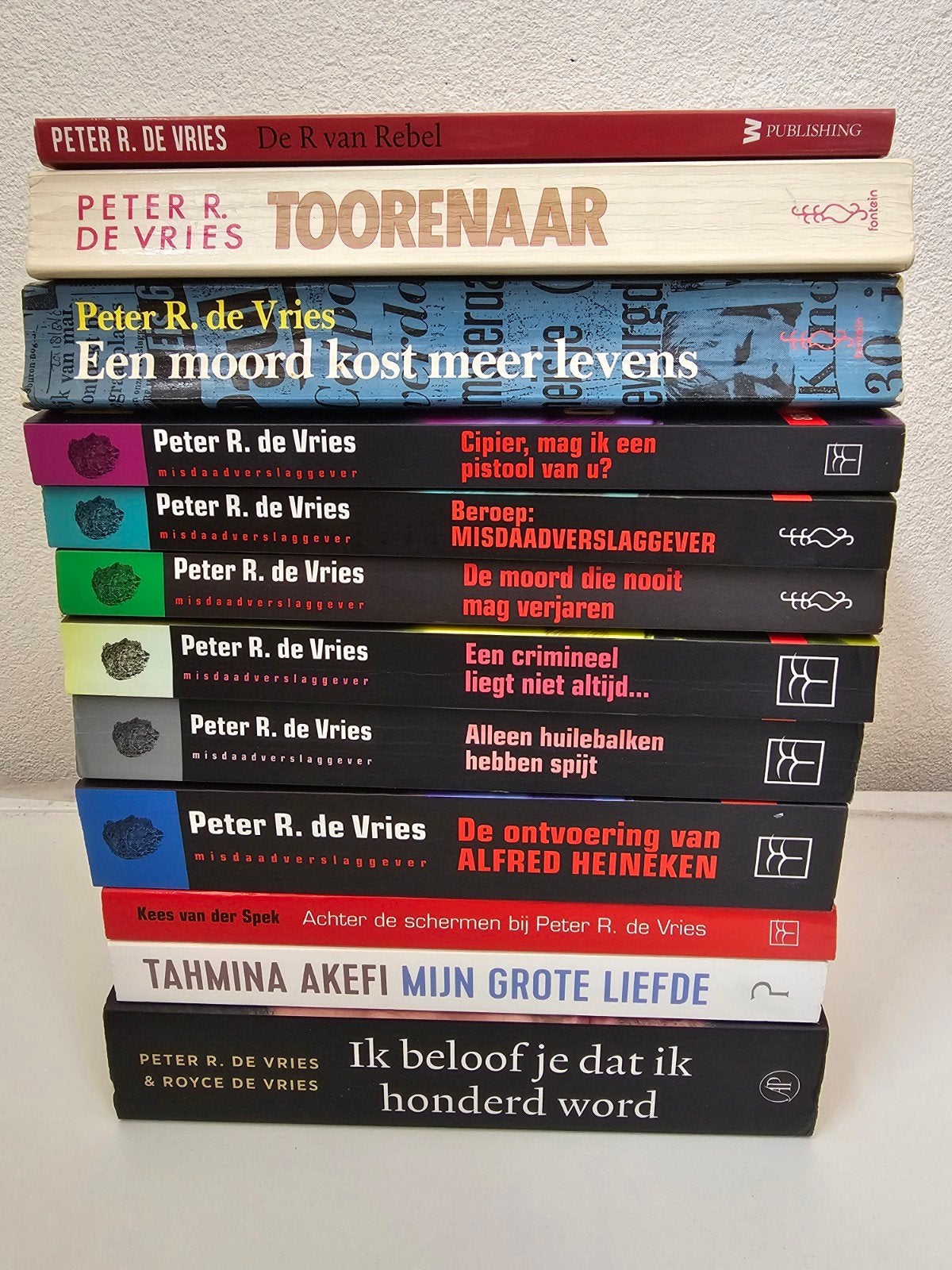 Peter R. de Vries Boeken Collectie - Misdaadverslaggever, Boeken, Ophalen of Verzenden, Gelezen
