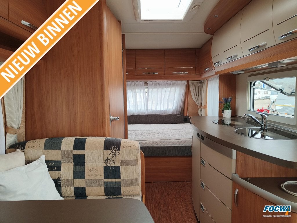 Hobby De Luxe 440 SF Mover Dwarsbed Zit Tent, Caravans en Kamperen, Caravans, Hobby, Schokbreker, Bedrijf, Treinzit
