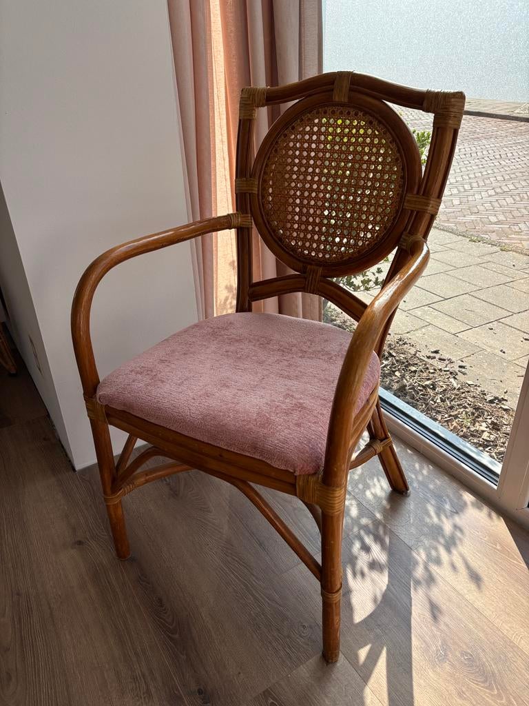 Vintage stoel met nieuwe stoffering, Huis en Inrichting, Stoelen, Ophalen, Bruin, Riet of Rotan, Zo goed als nieuw