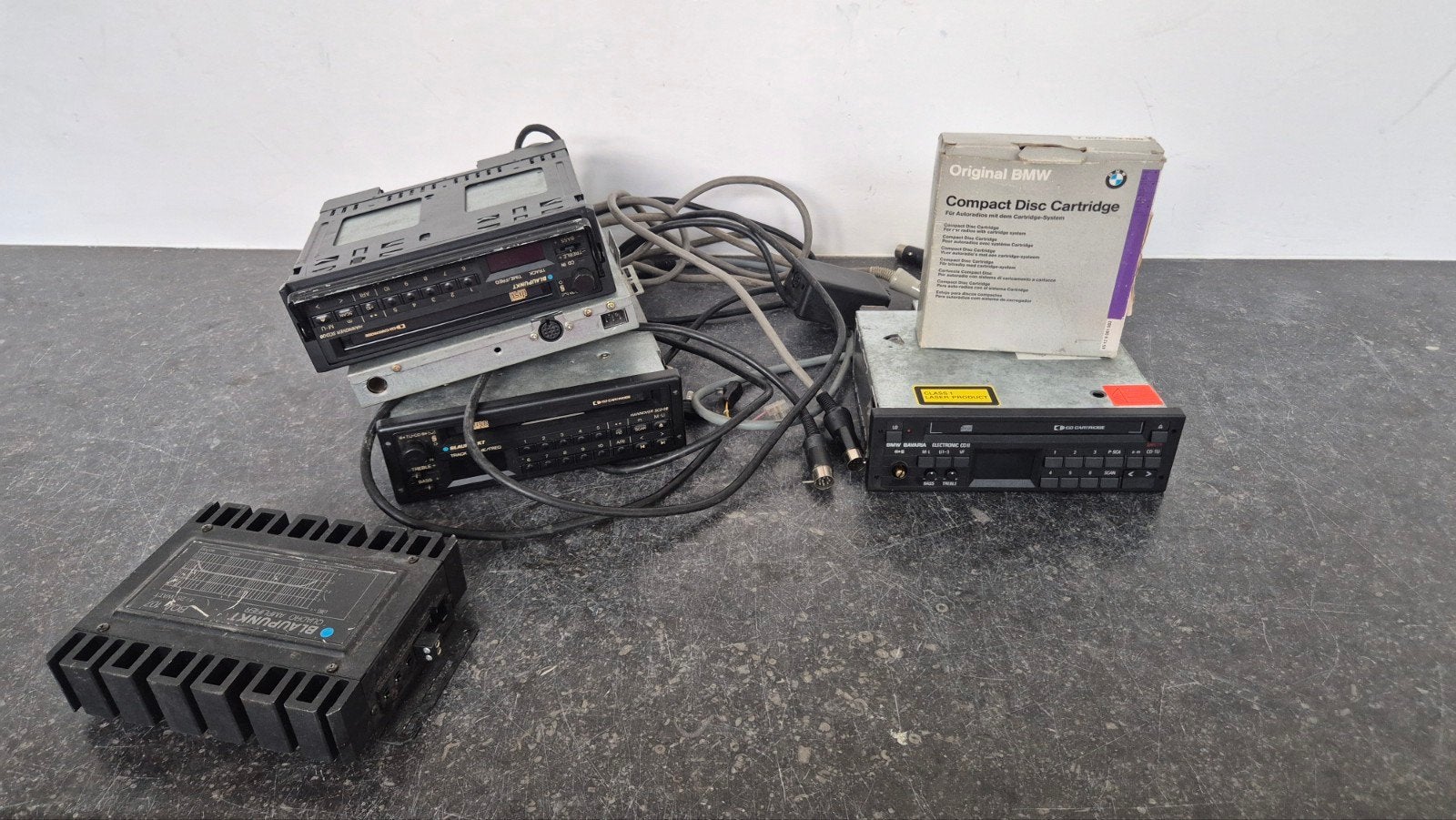 BMW Electronic CD2 & Blaupunkt SCD08 autoradio's  versterker, Ophalen of Verzenden