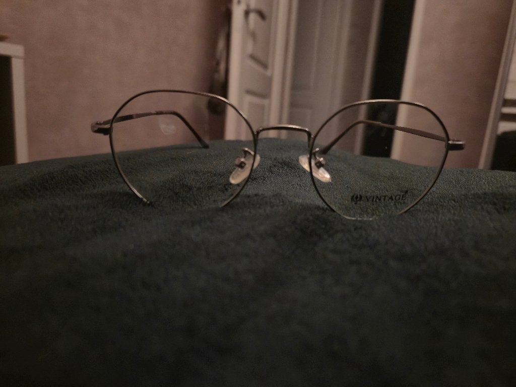 Foto 4 van Round, vintage-style metal glasses