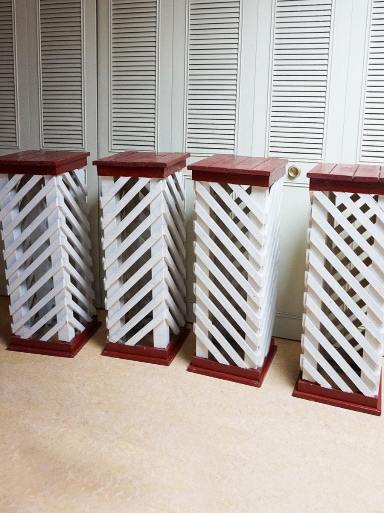 Set van 4 houten zuilen/ pilaren/ sokkels, Ophalen, Gebruikt